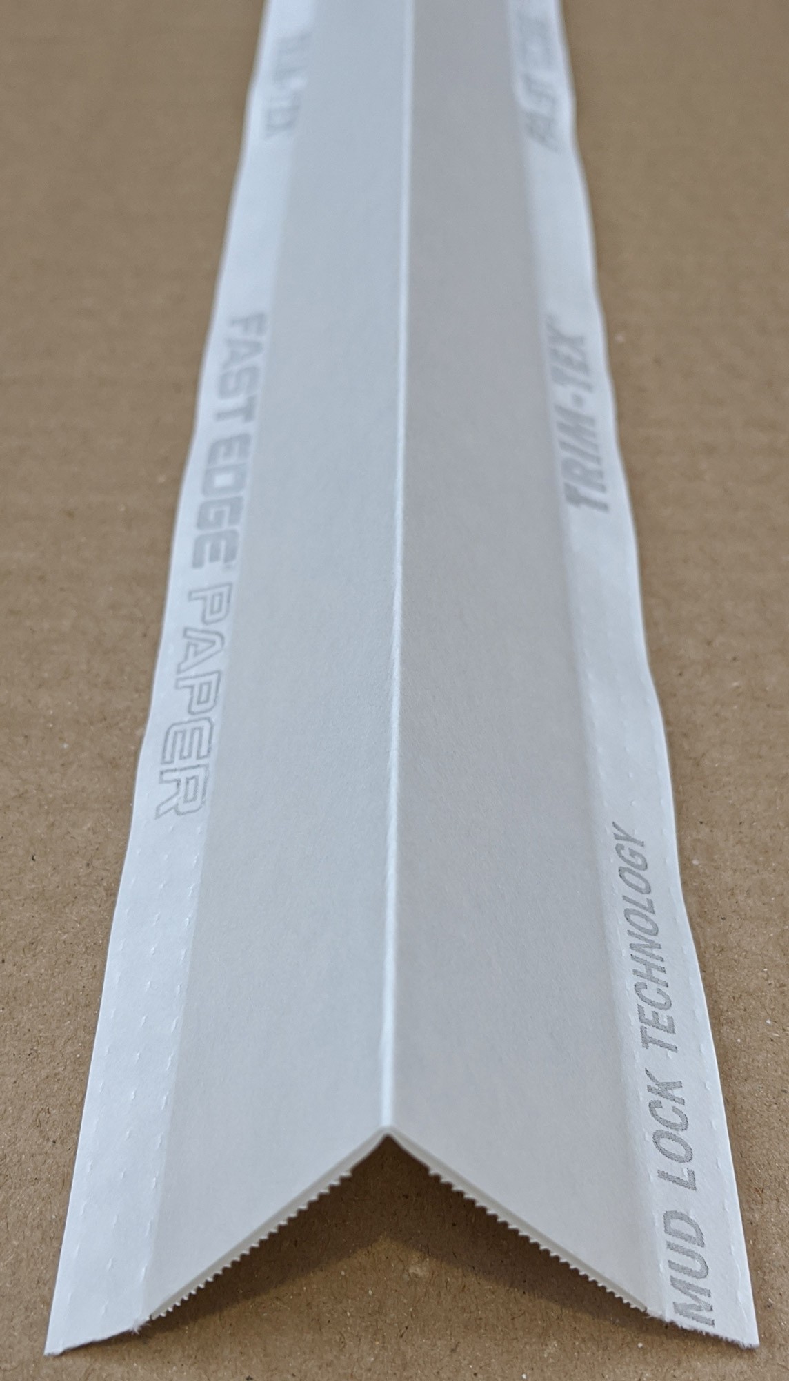 Trim-Tex White Paper Faced Corner Bead 2.4m 1 Length FEP08