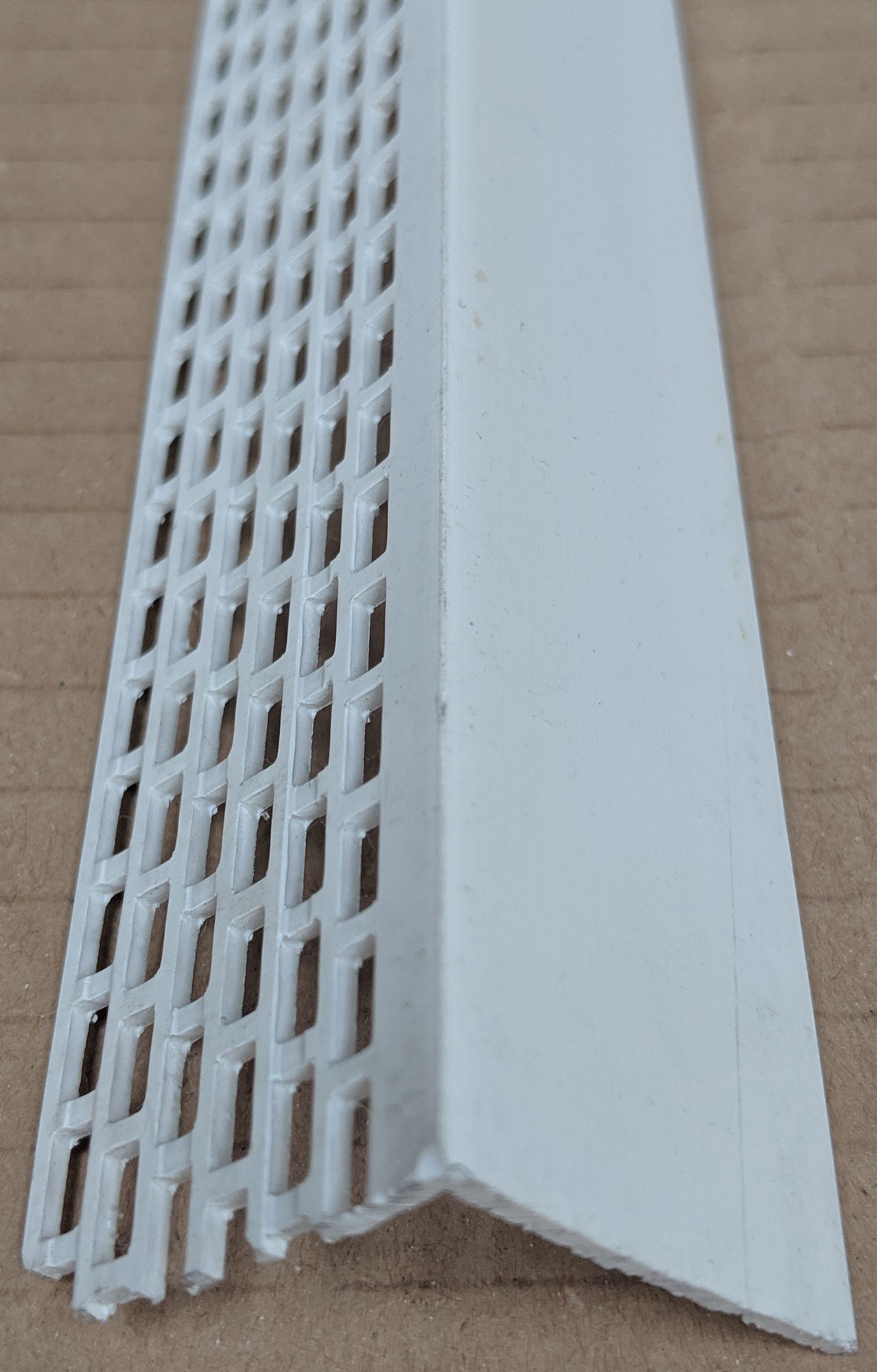 Wemico White PVC Ventilation Angle 30mm x 30mm x 2.5m 1 Length