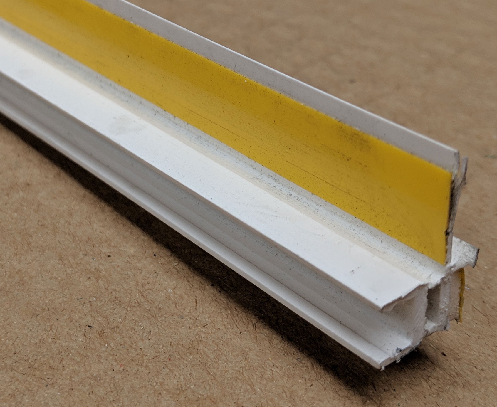 White PVC Self Adhesive Window / Door Frameseal APU Bead 13mm Render Depth 2.6m 1 Length