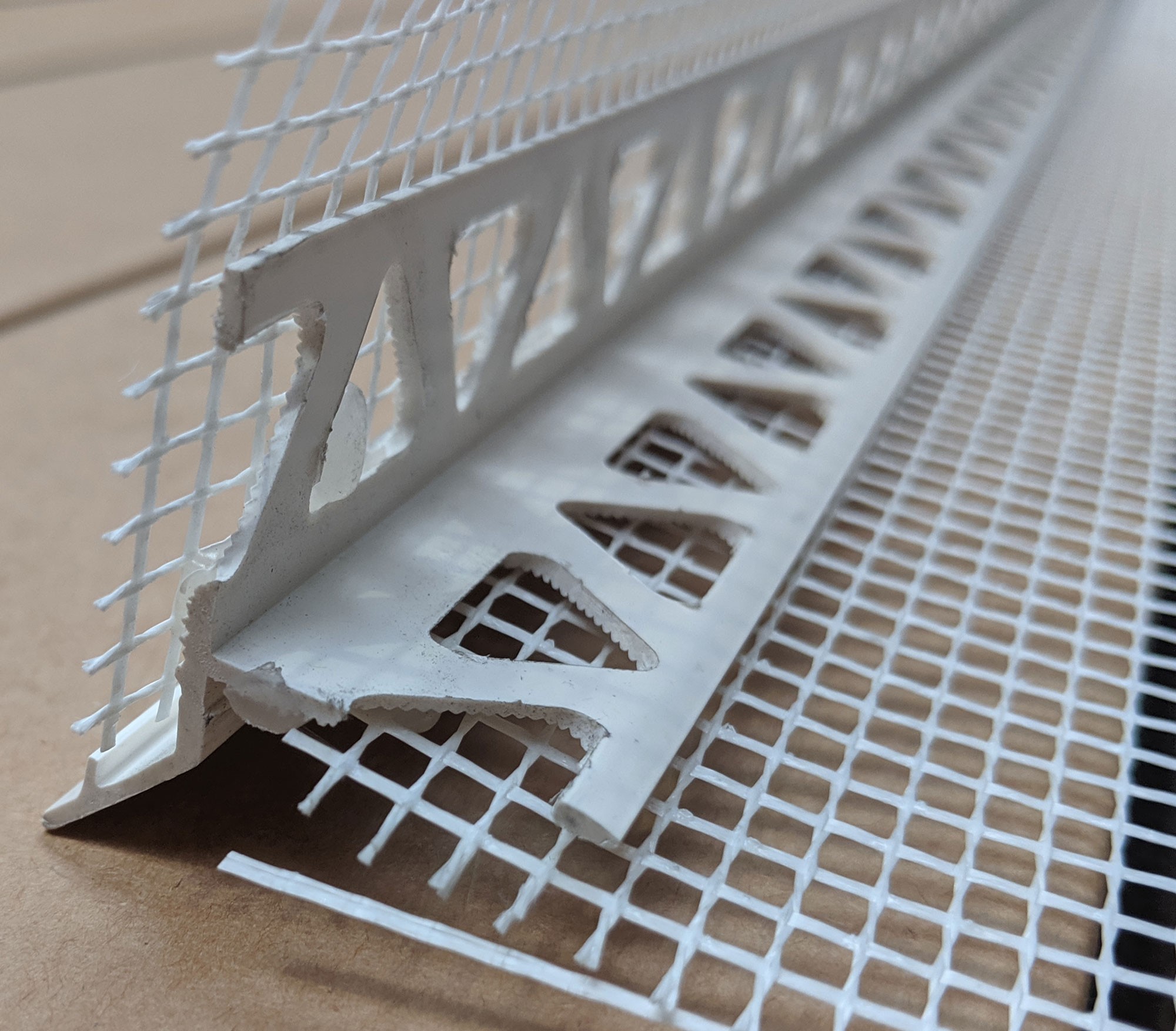 Wemico PVC Water Balcony Drip Bead with Mesh 14mm x 25mm x 14mm Render Depth x 25mm x 2.5m 1 Length