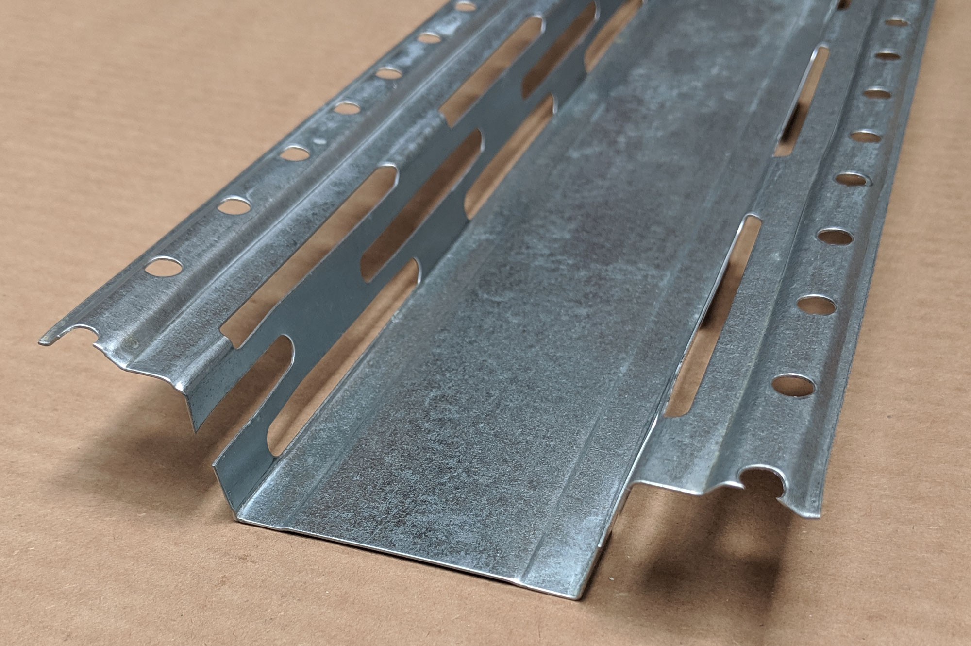 Protektor Galvanised Steel Resilient Bar 60mm x 27mm x 0.6mm 3m 1 Length
