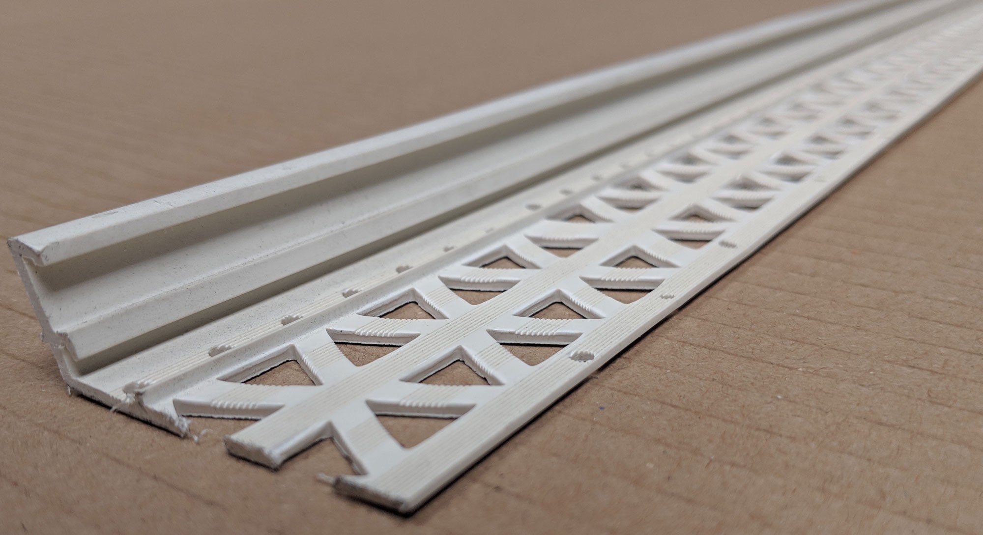 Ivory 6-12mm Render Depth PVC Drip / Bellcast Bead 2.5m 1 Length