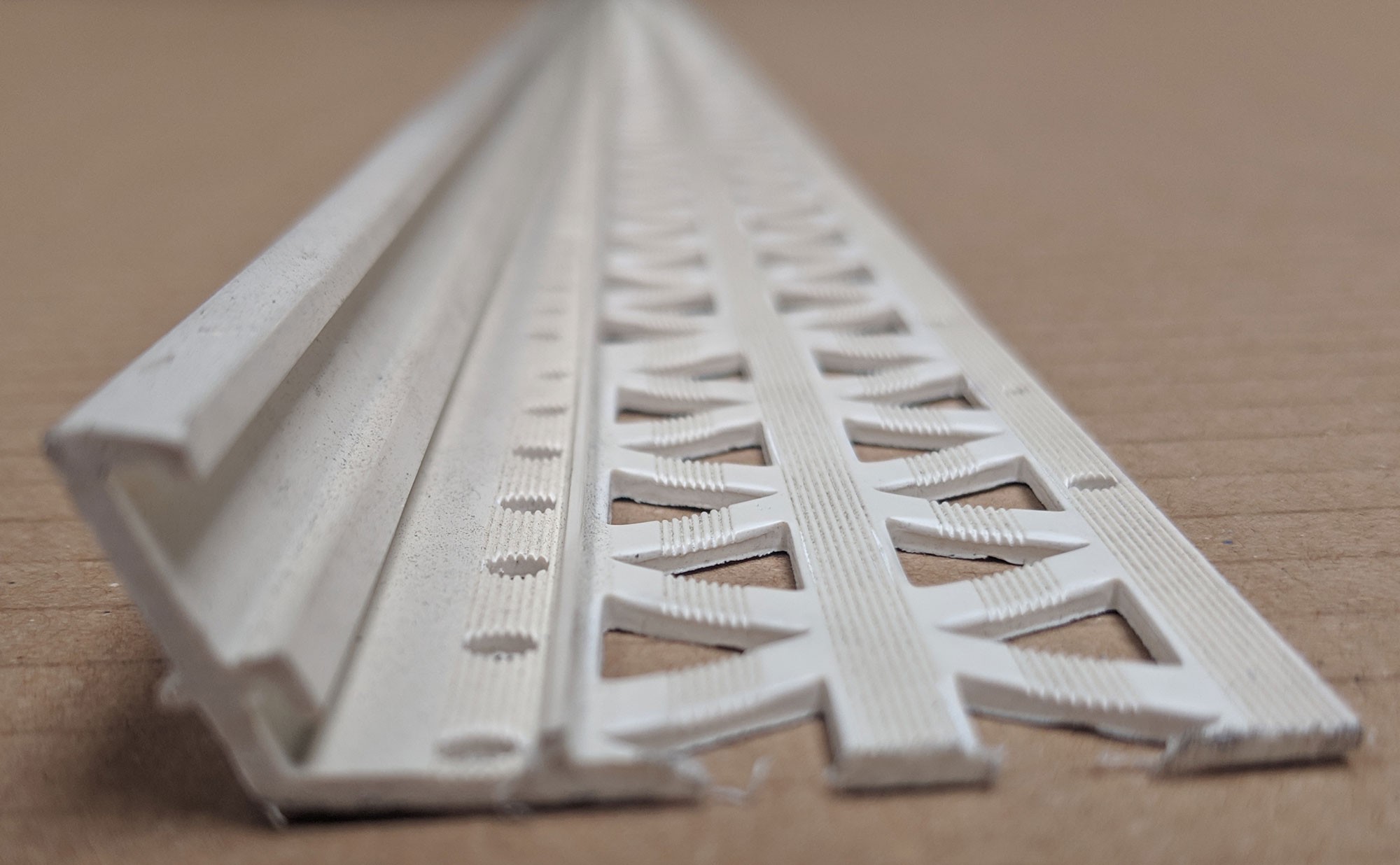 Ivory 10-17mm Render Depth PVC Drip / Bellcast Bead 2.5m 1 Length