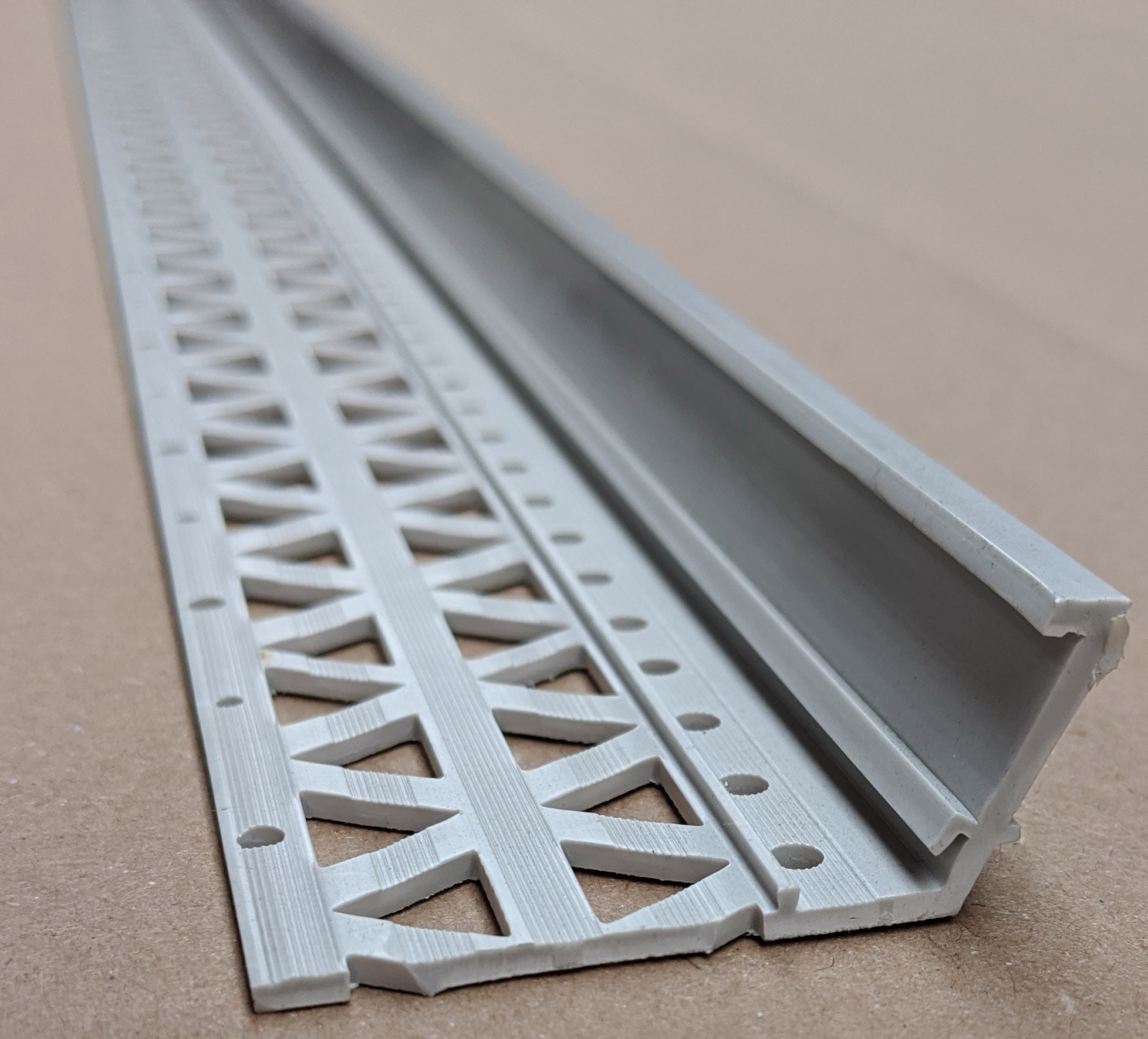 Light Grey 13-22mm Render Depth PVC Drip / Bellcast Bead 2.5m 1 Length