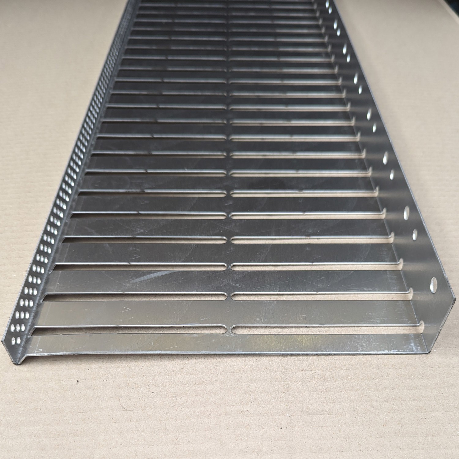 Wemico Aluminium Slotted / Flexible Starter Track 1 length
