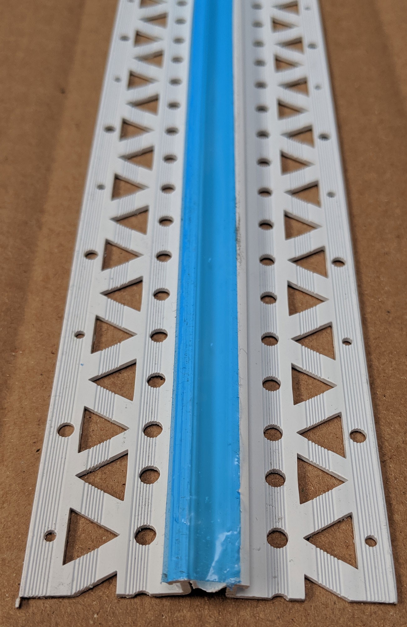 White 6 - 8mm Render Depth PVC Movement Bead 2.5m 1 Length