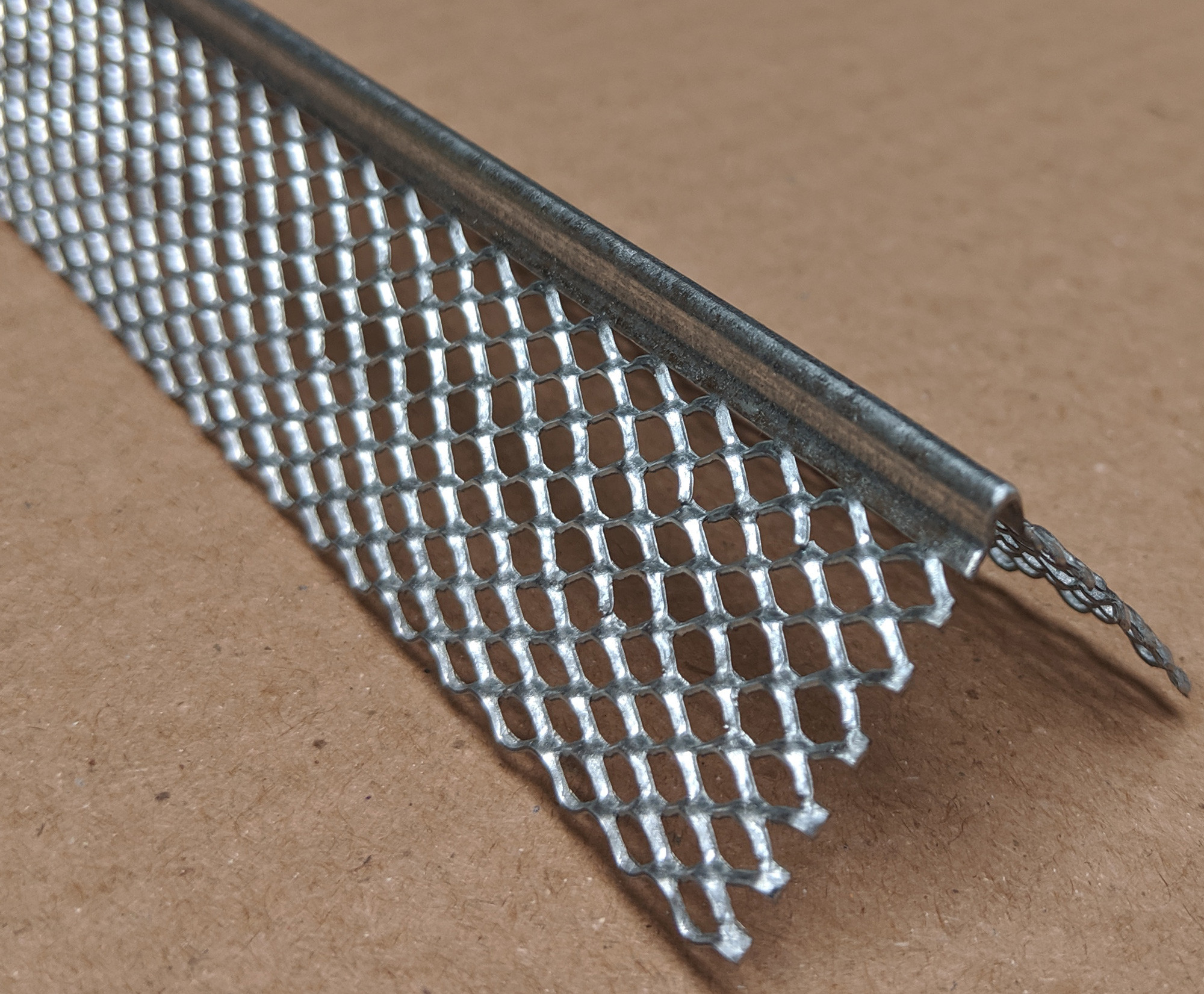 Protektor 3mm x 28mm x 300cm Galvanised Steel Mini Mesh Corner Bead 1 Length