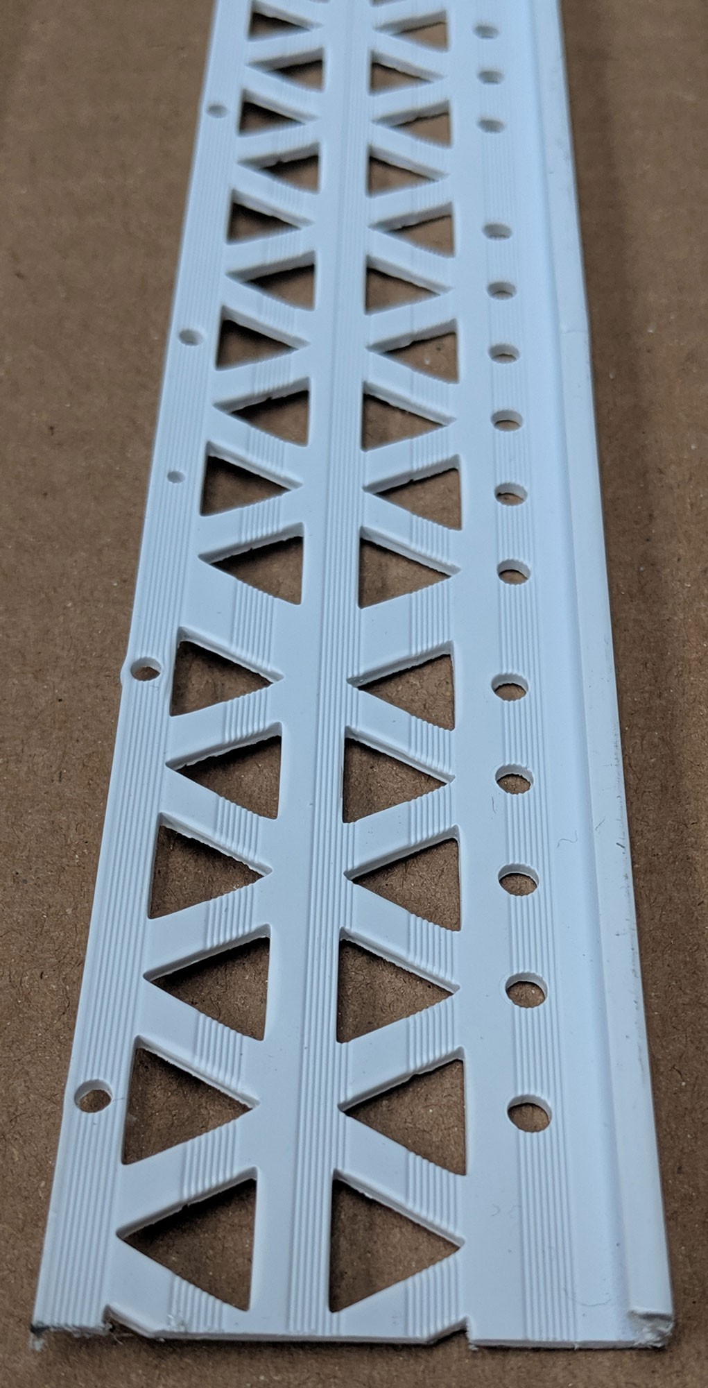 White 6 - 8mm Render Depth PVC Stop Bead 42mm x 2.5m 1 Length