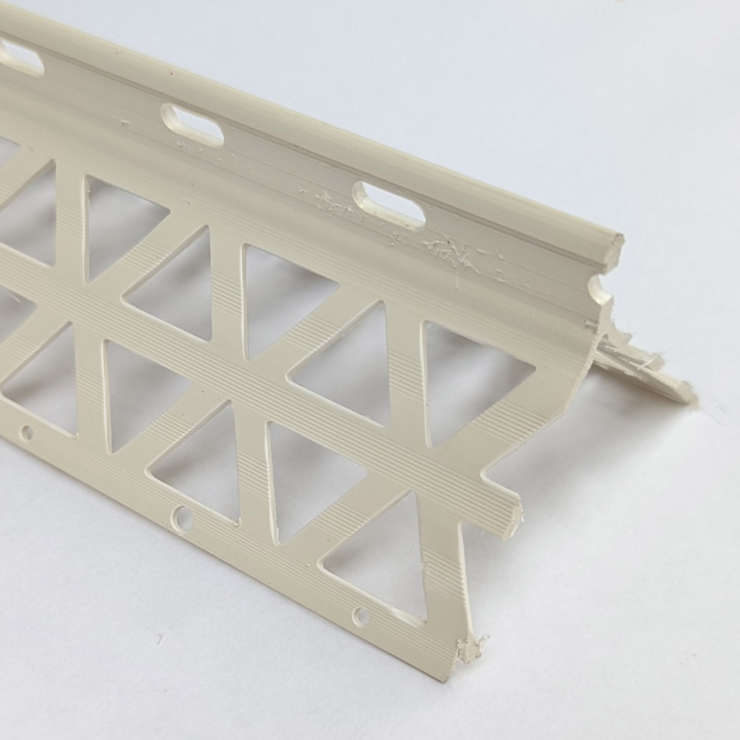 Ivory PVC Corner Bead 13 - 15mm Render Depth 2.5m 1 Length