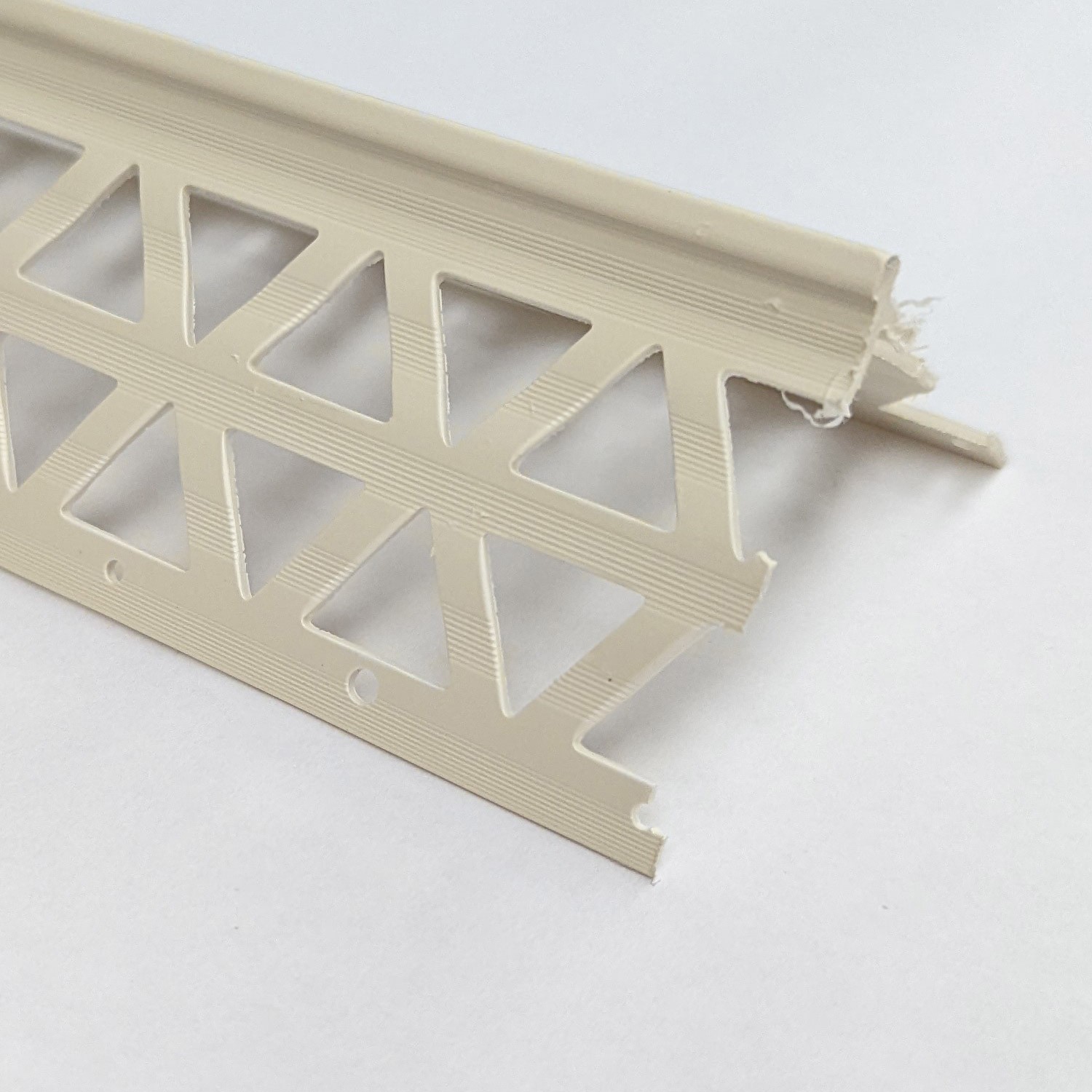 Ivory PVC Corner Bead 6 - 8mm Render Depth 2.5m 1 Length