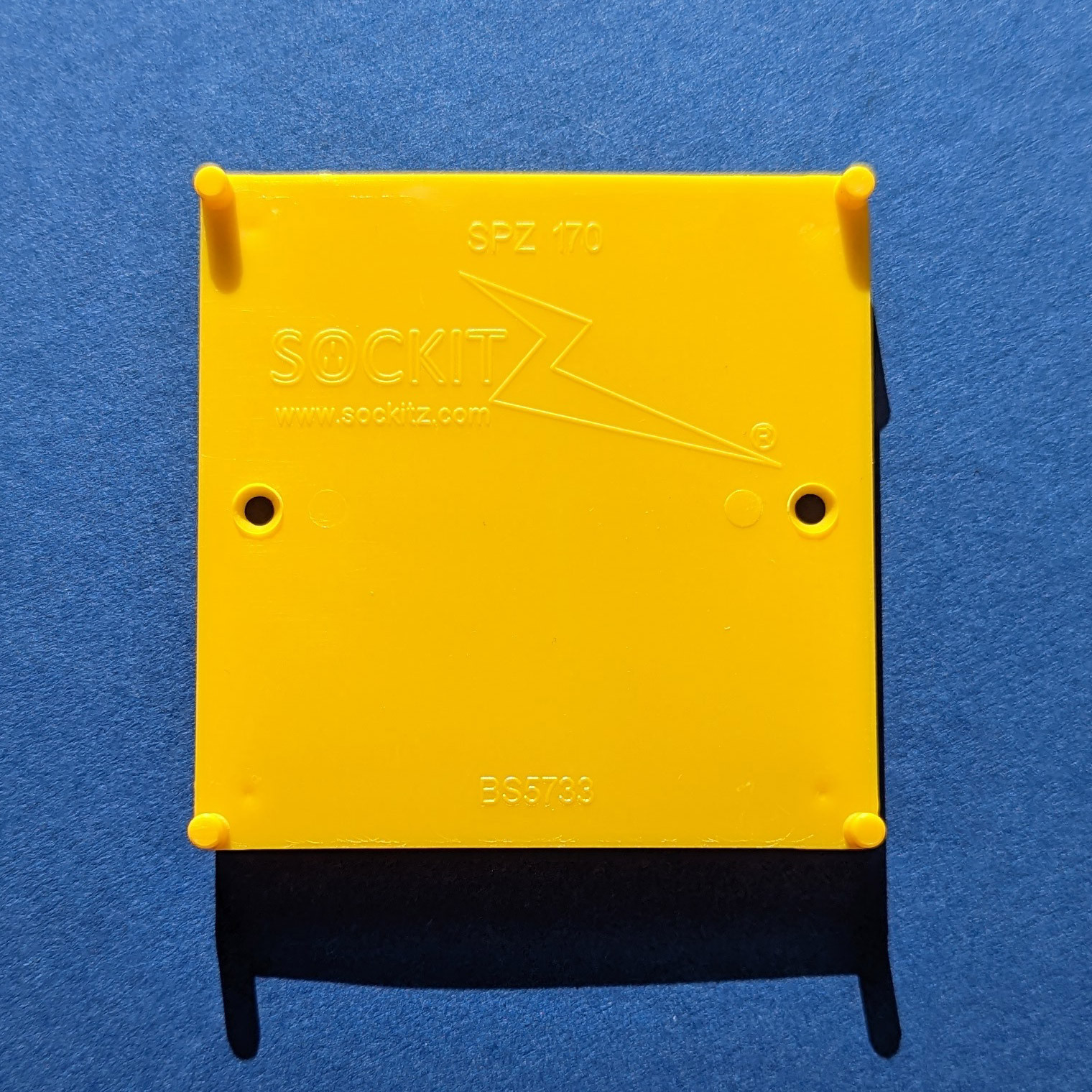 Sockitz Splatez Plate Single 240v Socket Reusable Electrical Safety Shields